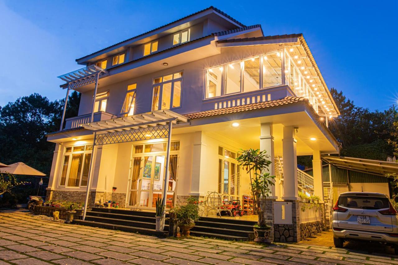 Caly Homestay Da Lat Buitenkant foto