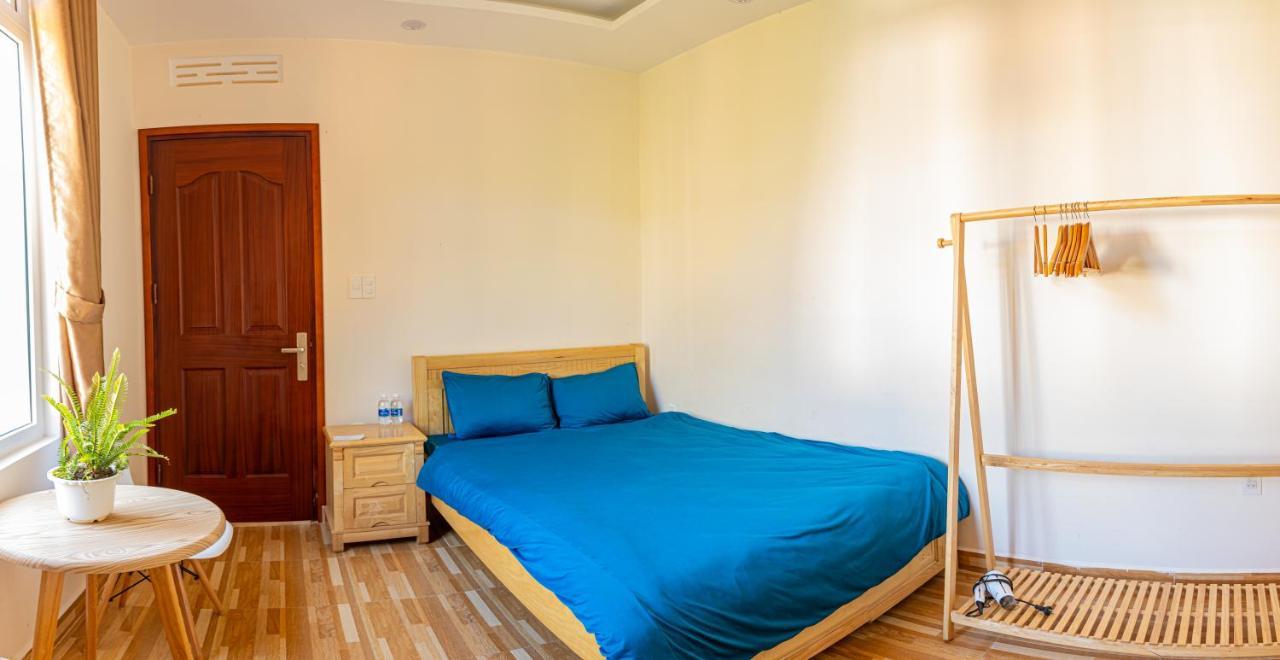Caly Homestay Da Lat Buitenkant foto