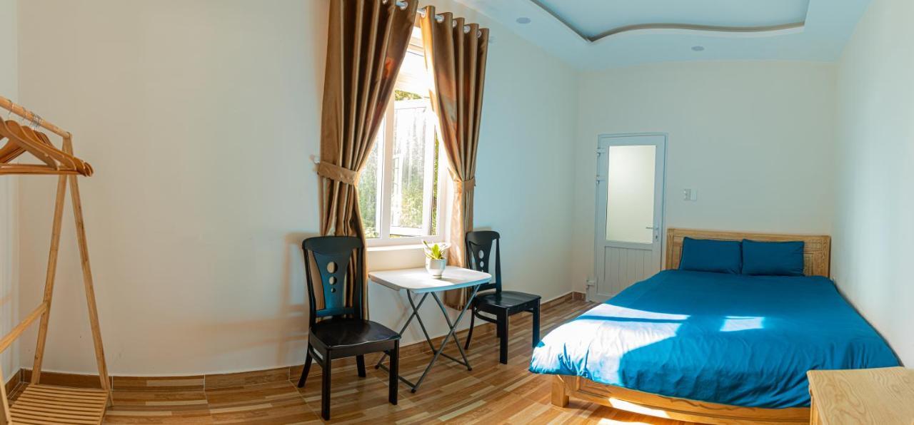 Caly Homestay Da Lat Buitenkant foto